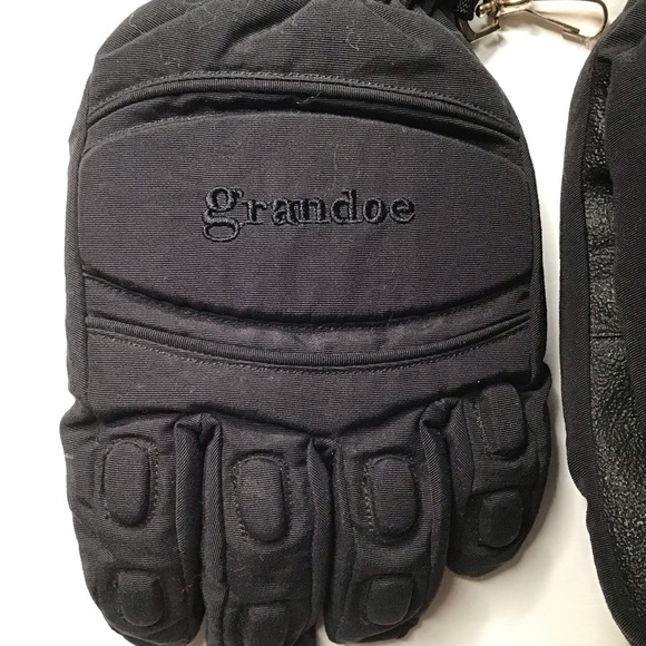 Grandoe Drive-Gard Technology Black Ski Gloves with zipper for Adults/Teens - Picture 2 of 4